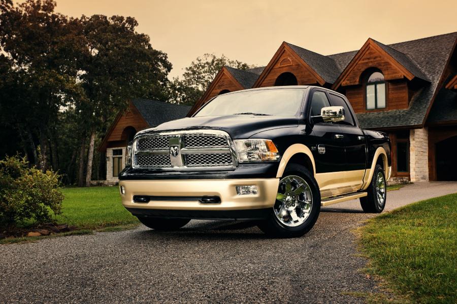 Dodge Ram 1500 Laramie Longhorn Crew Cab 2010 года  (фото 18 из 24)